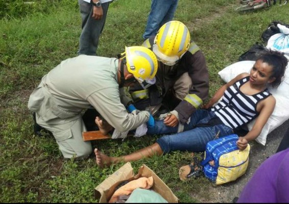 Varios heridos tras accidente de bus en Atlántida