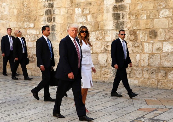 Trump, primer presidente de EEUU en ejercicio en el Muro de los Lamentos