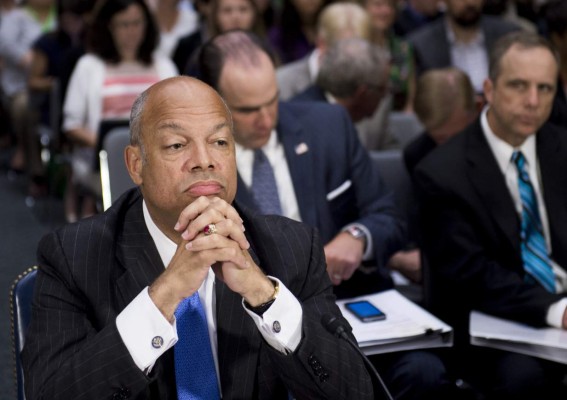 Papa Francisco pide acciones urgentes para proteger niños