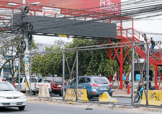 Protesta de la resistencia deja severos daños
