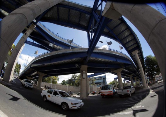 Alcaldía capitalina busca reducir tráfico en puente de El Prado