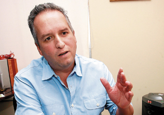 Álvarez lamenta salida abrupta de Miguel Pastor