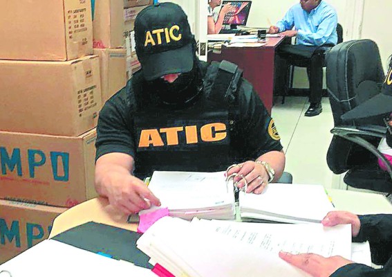 Honduras: Secuestran más contratos del Fondo Vial ligados a Los Cachiros