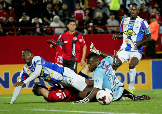 El Victoria hace el ridículo y es goleado por un superior Xolos de Tijuana