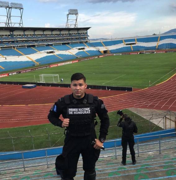 Jeferson Andrade, el policía hondureño que roba suspiros en TikTok