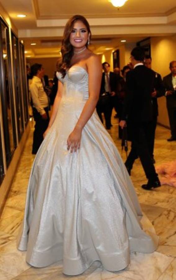 Ellas son las mejores vestidas en la Prom 2017 de la Escuela Americana