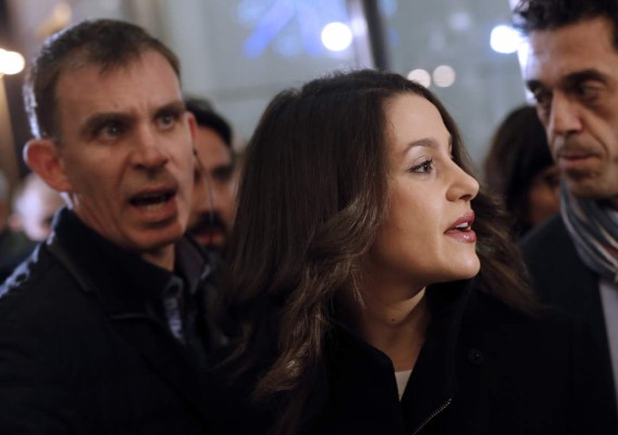 Antiindependentistas catalanes prometen batalla tras triunfo electoral