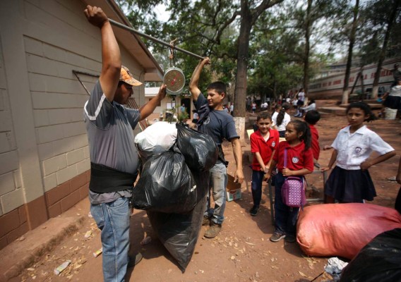 Arduas jornadas ecológicas en centros escolares