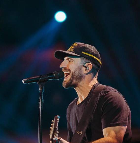 ¿Quién es Sam Hunt y por qué su esposa lo acusa de adúltero?