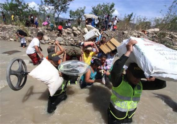 'D', la marca que condena al derrumbe las casas de los colombianos deportados de Venezuela