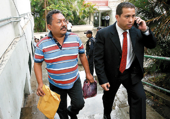 'Chepe Luna” sí tiene alerta roja de Interpol