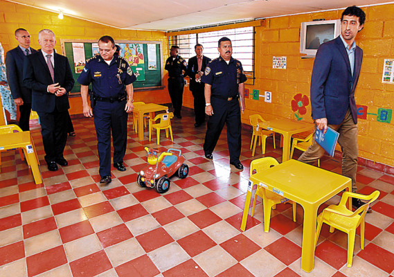 Inauguran hogar de niños en Penitenciaría Nacional Femenina