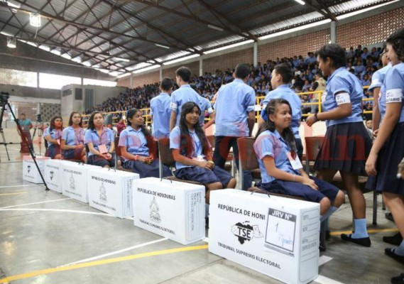 Honduras: Realizan elecciones de autoridades estudiantiles a nivel nacional