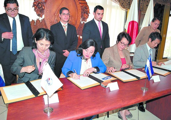 Mejorarán atención materno-infantil