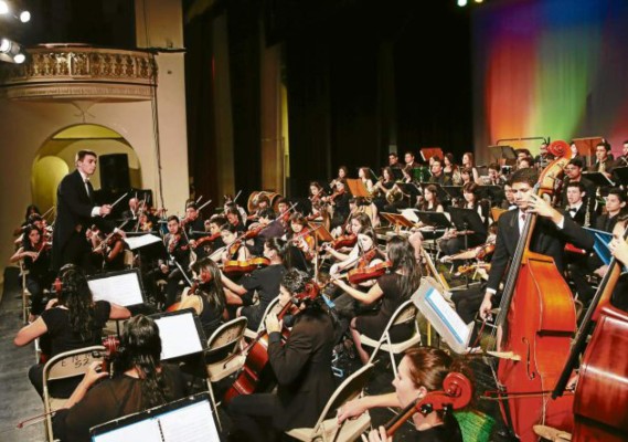 Concierto de gala para el cierre de YOA 2014