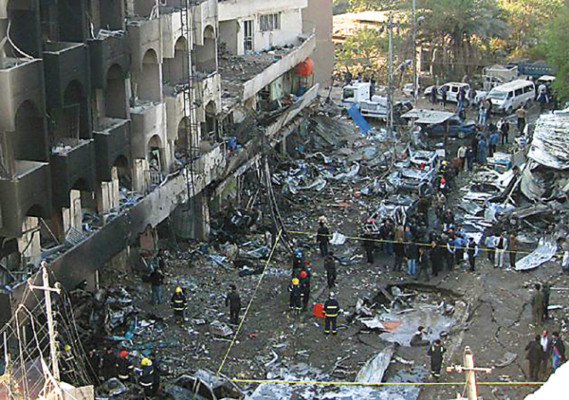 Explosiones provocan decenas de muertos