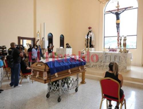 FOTOS: Con misa en la capilla San Judas Tadeo despiden a Chelato Uclés