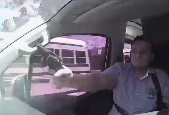 Les dejó un teléfono y un disparo en el parabrisas: así captaron a extorsionador que amenazó a conductor en Villanueva