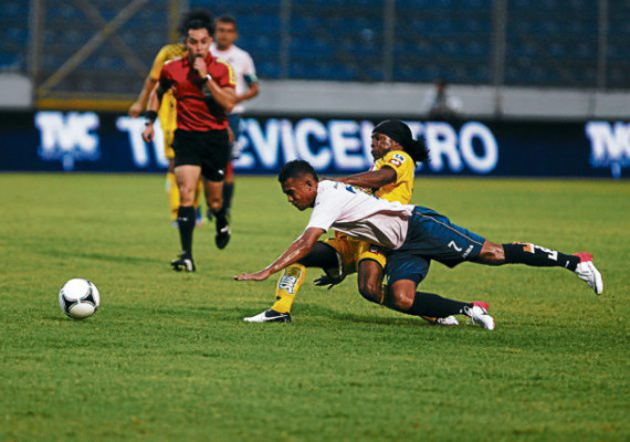 Empate 1-1 en el estadio Nacional