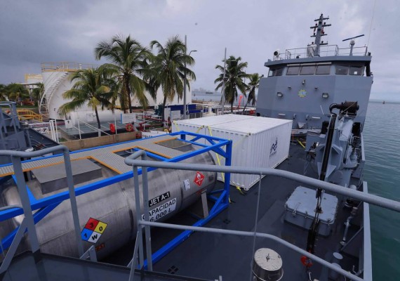 FOTOS: Así es el buque 'Gracias a Dios' que navega en alta mar rumbo a Honduras