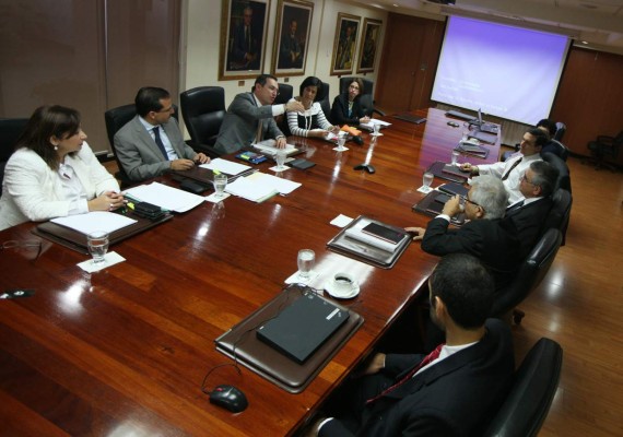 FMI recomendó agilizar el rescate de la ENEE