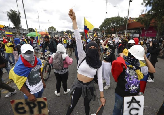 La muerte de una menor tras ser detenida y manoseada por policías, el caso que consterna a Colombia&nbsp;
