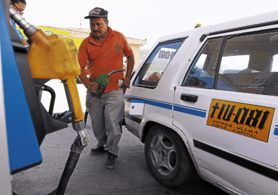 Proponen liberalizar carburantes en Honduras