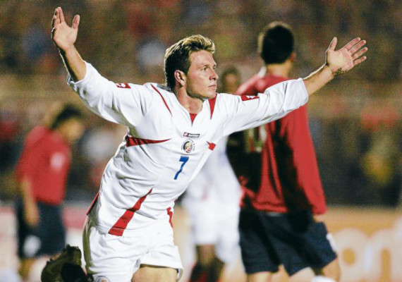 Comienza paternidad de Costa Rica