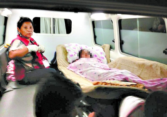 Le cercenan las manos por no dejarse violar