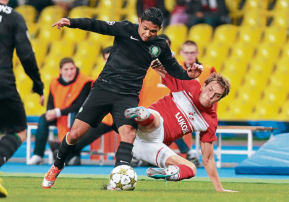 Celtic y Emilio Izaguirre asaltan Moscú