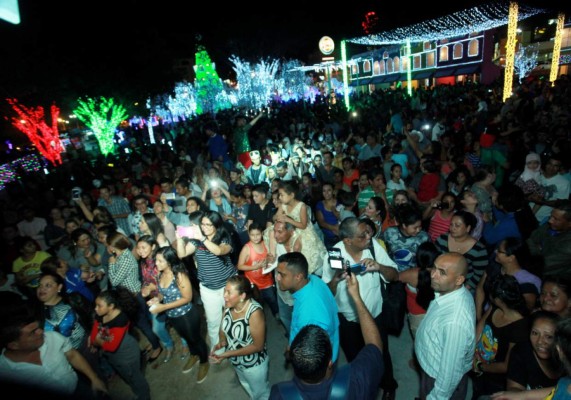 Villa Navideña en Tegucigalpa próxima a recibir medio millón de visitas