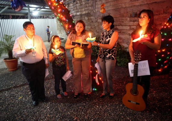 La gran familia Opsa unida por el hermoso espíritu navideño