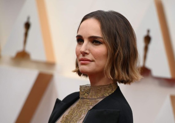 FOTOS: El vestido con el que Natalie Portman protestó en los premios Oscar 2020&nbsp;&nbsp;