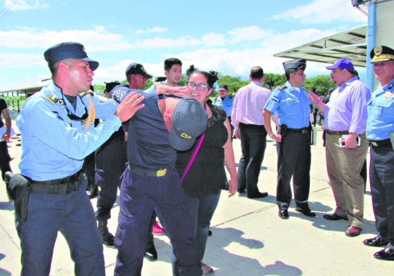 Honduras: Depuradores evalúan formación en Instituto Policial