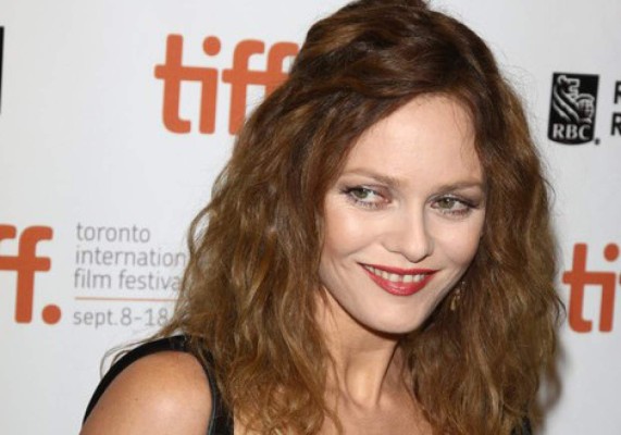 Famosos con sonrisas imperfectas