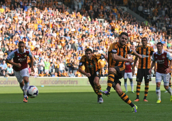Maynor Figueroa reaparece y Hull City suma segundo triunfo consecutivo