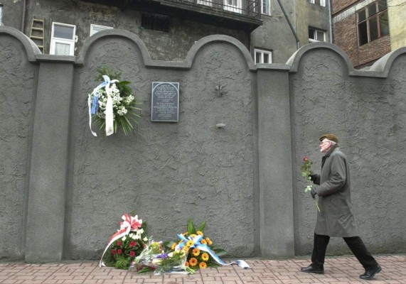 Papa Francisco, en 2020 se abrirán los archivos del Vaticano sobre Pío XII