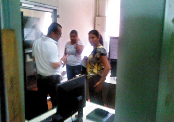 Denuncian hostigamiento laboral