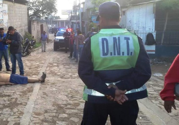 Hallan hombre estrangulado en la colonia Torocagua
