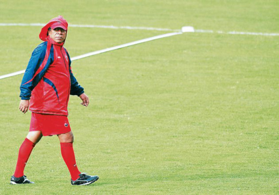 Amado Guevara será un buen entrenador