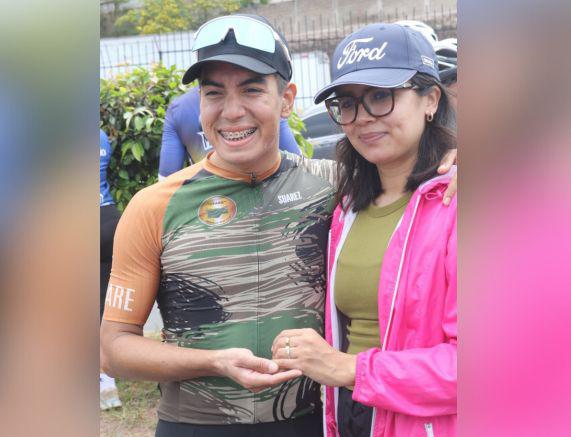 Escenario del amor, la Vuelta EL HERALDO 2025 fue testigo de un sí, acepto