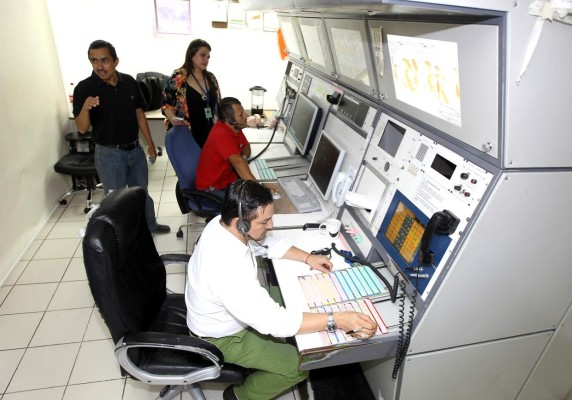 Operadores de la Torre de Toncontín