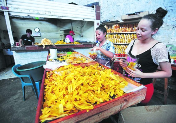 Más de 170 microempresas aglutina el mercado de la séptima avenida de Comayagüela