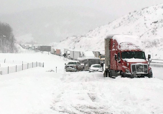 Tormenta Jonás cubrió de nieve el este de EEUU