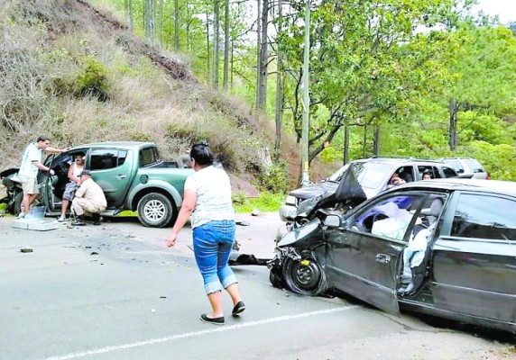Un herido deja cuádruple colisión