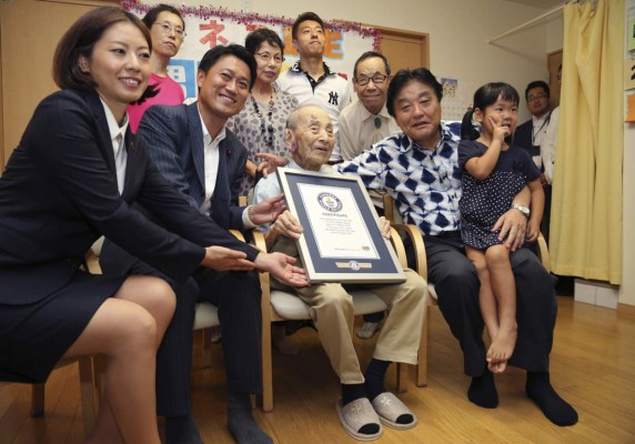 El hombre más anciano del mundo tiene 112 años, según Guinness