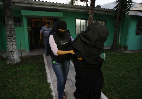 Audiencia para tres mujeres acusadas de proxenetismo