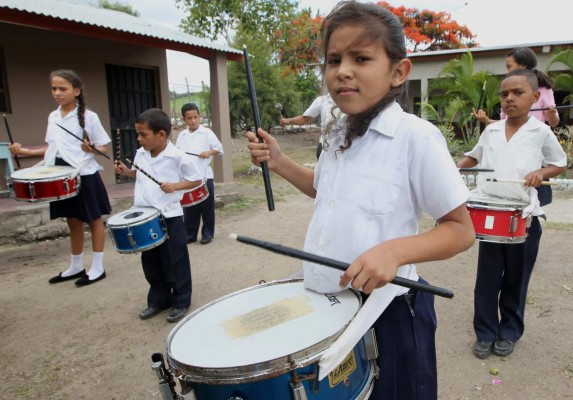 Escuela José Cecilio del Valle, referente de educación práctica