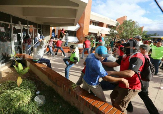 Universitarios que protagonizaron zafarrancho andaban ebrios, asegura la UNAH