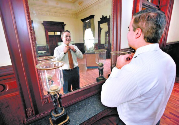 Yani Rosenthal comienza el vía crucis legal en EE UU